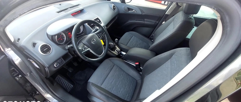 Opel Meriva cena 23900 przebieg: 189200, rok produkcji 2011 z Płońsk małe 631